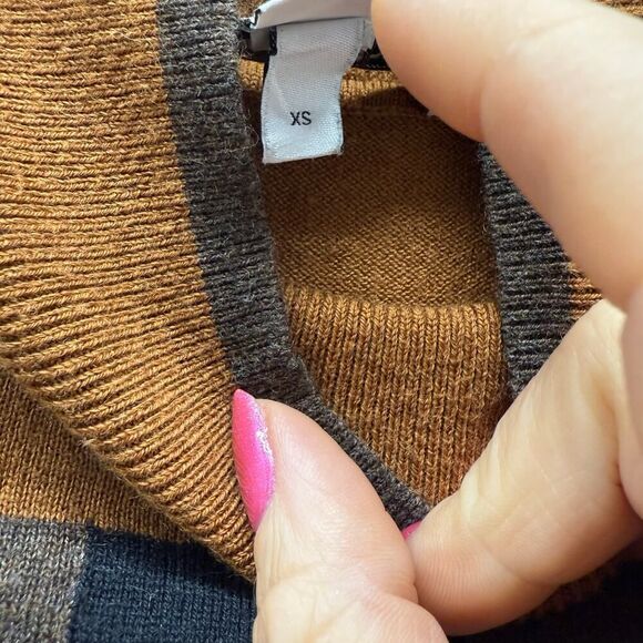 L.K. Bennett
Selma Polo Jumper 💙 - Picture 10 of 10